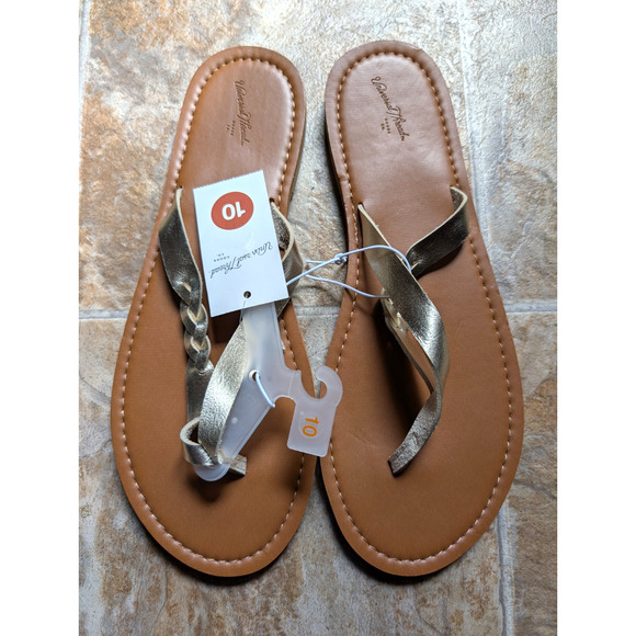 Universal Thread Gold/ Bobbie Thong Sandal Women's Size 10 NWT - Picture 1 of 3